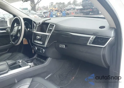 2016 Mercedes-Benz Gl 450 4Matic z USA, uszkodzony, nr VIN 4JGDF6EE9GA621342